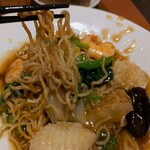 サワダ飯店 - 海鮮五目餡かけ焼きそば