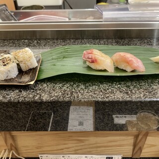 すし辰の立ち食い_0