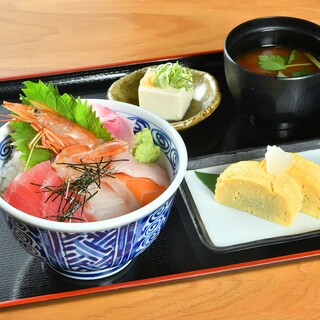 ランチやってます！ご褒美ランチから、毎日の定食まで♪