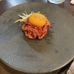 炭火焼肉 にく式 - ユッケ