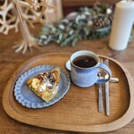 ル・シュクレクール - ワンドリンク制、ウーフの紅茶を楽しみます✨クレープはシェアして頂きます。