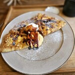 ル・シュクレクール - パリパリの焦がしカラメルがアクセント。クレープ生地が美味しいです！