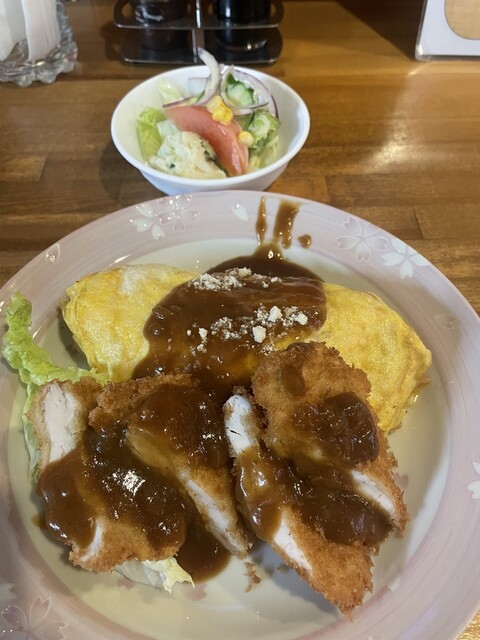 閉店】オムライスあらき 1960 - 伏見/オムライス | 食べログ