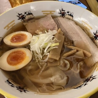 ワンタンメンの満月_1