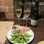 BAR THIRD PLACE LODGE - 