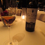 銀座 レカン - コンソメにはこのシェリー酒が。黄金の組み合わせだそうです。