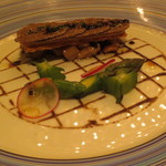 銀座 レカン - 妻の前菜二品目は秋トリュフとフォアグラのタルティーヌ。