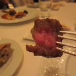 銀座 レカン - 口の中でとても味の良いお肉でした。もちろん妻は大喜び。
