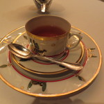 銀座 レカン - 自分はレカンオリジナルの紅茶が。