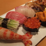 Sushijin - にぎりの盛り合わせ