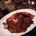 ワインバー マイアーレ - 鹿児島産真鴨のロースト猟師風煮込みソース　逆から