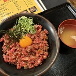 精肉・卸の肉バルSanoso - 