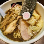 おおぜき中華そば店 - 煮干しそば（ワンタン追加）