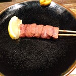 鳥茂 - 炙りレバ刺し