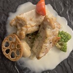 Perle - 若鶏クリーム煮／ガーリックライス／温野菜