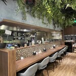 SHIBUYA SPICE 薬膳楽園 - カウンター席