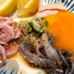 鳥茂 - 黄身に絡めていただきます