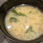 松のやマイカリー食堂 - みそ汁が付くのがありがたいところ