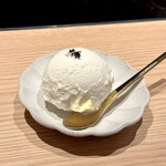 博多もつ鍋 前田屋 - 