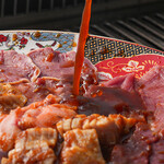 焼肉ホルモン酒場 まる助 - 