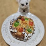 ル・シュクレクール - 色鮮やかなパンが華やかに食卓を彩ります。海外のお菓子のような甘さを感じました。