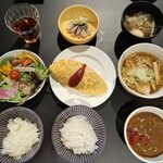 全日餐飲 月之路 - 