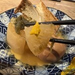 おでん屋たけし - 辛子をつけて\(//∇//)\