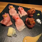ちょうつがひ - 黒毛和牛の炙り寿司どフォアグラ軍艦