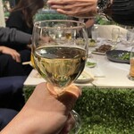 safari - 白ワインも飲む
