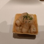 フィリップ・ミル 東京 - 洋梨とフヌイユのタルト