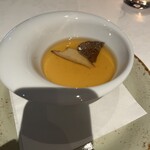 DRAWING HOUSE OF HIBIYA - 天草大王(地鶏)と壱岐鮑のフラン(茶碗蒸し)
                                聖護院蕪と生ハムのコンソメ仕立て