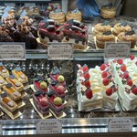 ムラタ - ケーキのショーケース