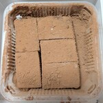 GODIVA アリオ橋本店 - 蓋を開けました。きゃーー――美味しそうっっ♬