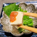 魚心 - クリームチーズ酒盗乗せリフト