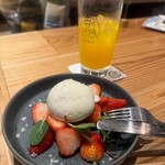 炭火焼鳥 塚田農場 新宿東南口店 - 