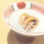 鮨 恵比寿 幸凛 - 其の一は、煮イカ（ヤリイカ）　写真白飛び。。