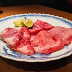 舌與Harami 肉猿 - 