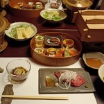 大丸旅館 - スタート前のお膳。