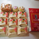 ChiaTe - 鳳梨酥（パイナップルケーキ）、哈密瓜酥（ハミメロンケーキ）、緑豆蛋黄、鳳梨 蛋黄酥、沙其馬