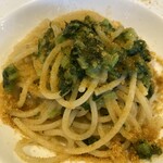 リストランテ プレーゴ - 大根葉とカラスミ。ガーリックも少し効いてます♪