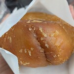 ベーカリー トートル - 料理写真:
【爆弾カレーパン】３２０円