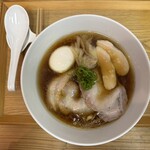 鶏と魚 - 特製地鶏醤油ラーメン
