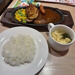 ガスト - 料理写真:ミックスグリルとライス小とランチスープ