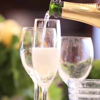 Gatherings with Friends at the Restaurant