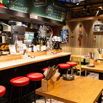 韓国鉄板食堂 チャンドイ - カウンター＆2人掛けテーブル