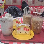 Hello Kitty Cafe  - 