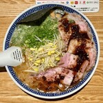 博多ラーメン でぶちゃん - 【限定】黒とんこつラーメン(1,800円)
