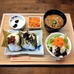 梅ばあちゃん家 - おむすびモーニングBセット