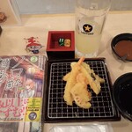 かっちゃん - せんべろセットの天ぷら盛り