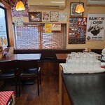 担々麺屋 - 店内✨